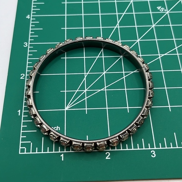 Bracelet Lot 24 Bracelet Faux Pearl Rhinestones Black and Silver Tone Bangle - Picture 10 of 11